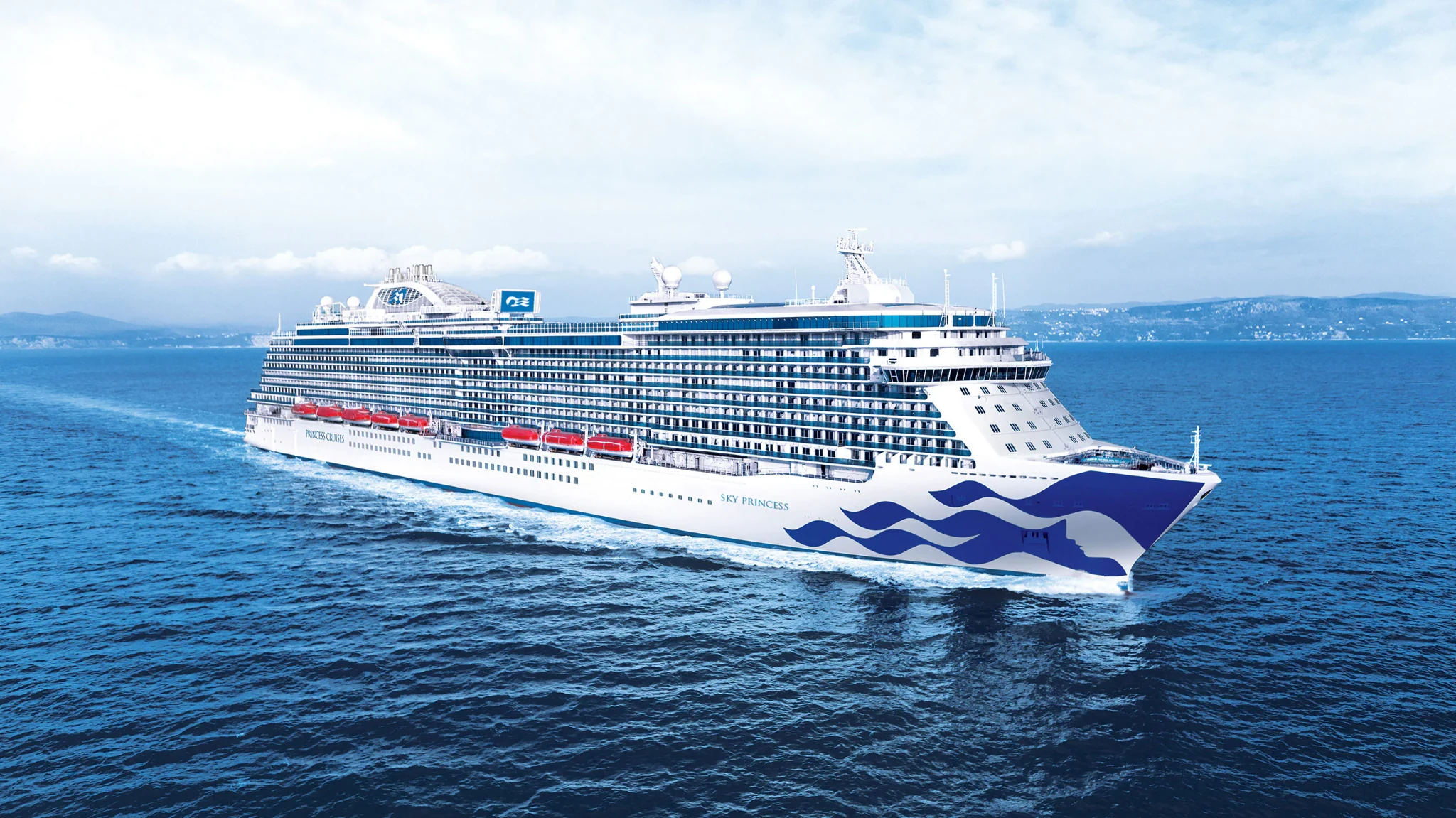 Sky Princess sailing at sea, photographed by Ugo